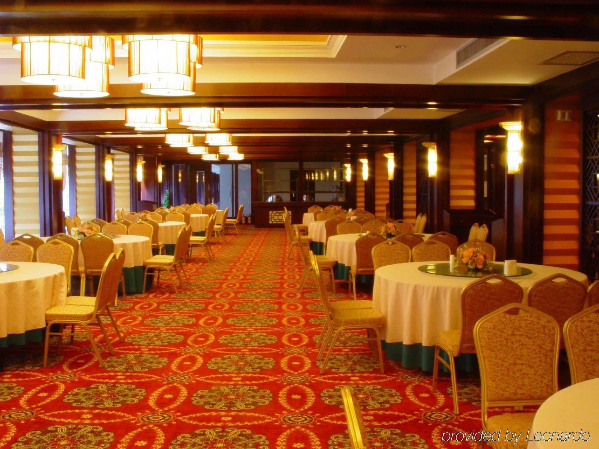 New West Street International Hotel Yangshuo Restoran gambar